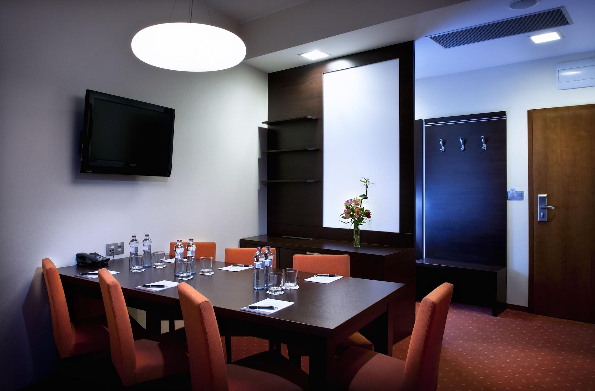 Hotel Tatra Bratislava Ngoại thất bức ảnh